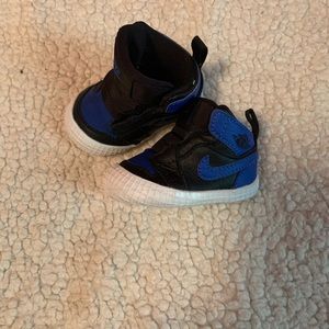 Jordan 1 crib shoes